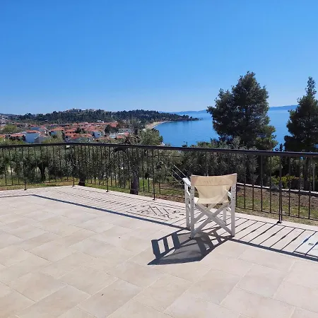 Johell * Neos Marmaras