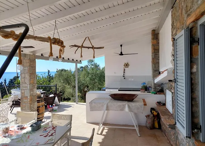 Johell Villa Neos Marmaras