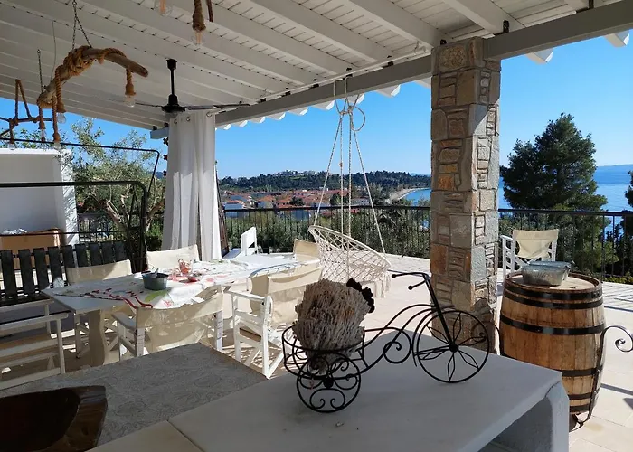 Johell Neos Marmaras