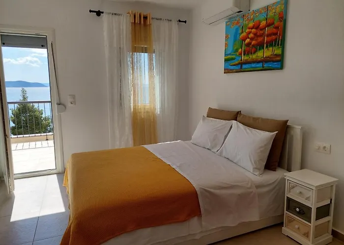 Johell * Neos Marmaras